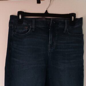 Gloria Vanderbilt cropped jeans.